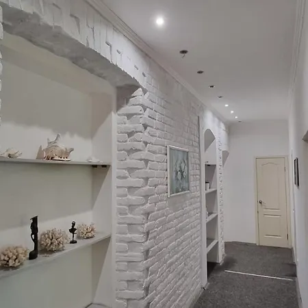 Софиевская 8 Apartment