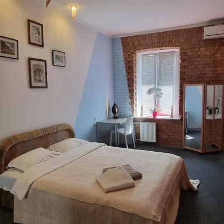 Софиевская 8 Apartment